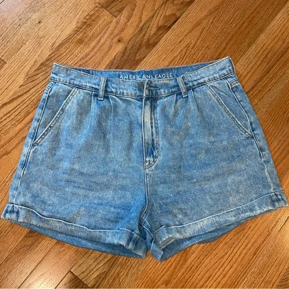 American Eagle mom shorts - size 10 - Picture 2 of 4